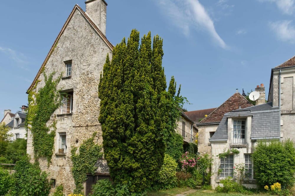 Photo of Outdoor in Ferriere-Larcon