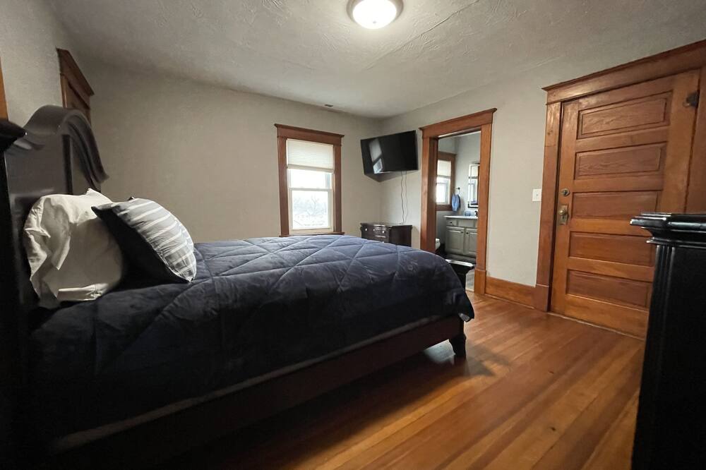 Photo of Bedroom in Syracuse