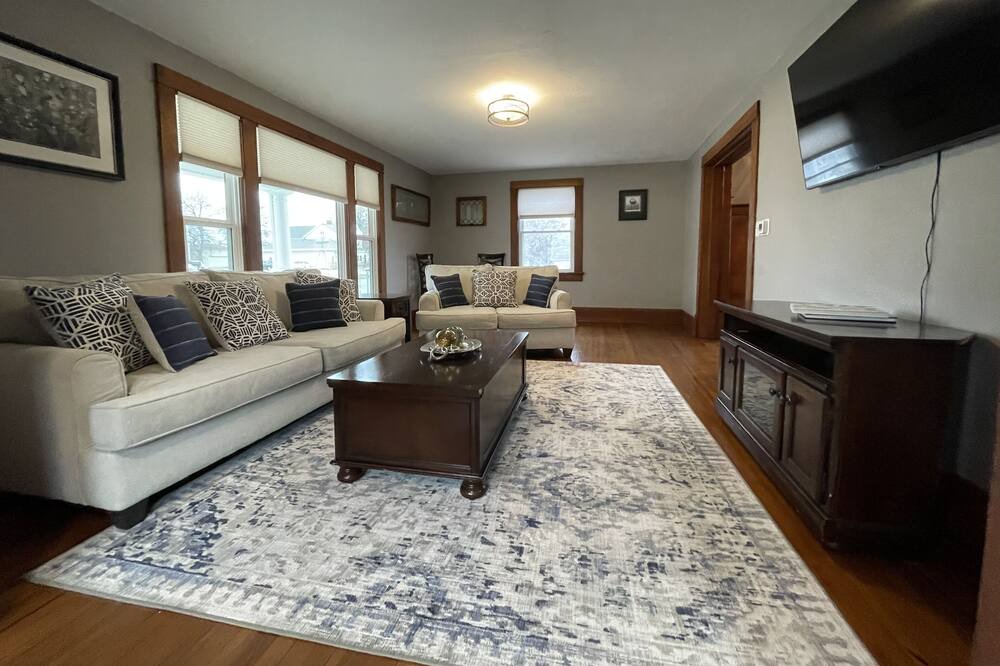 Photo of Livingroom in Syracuse