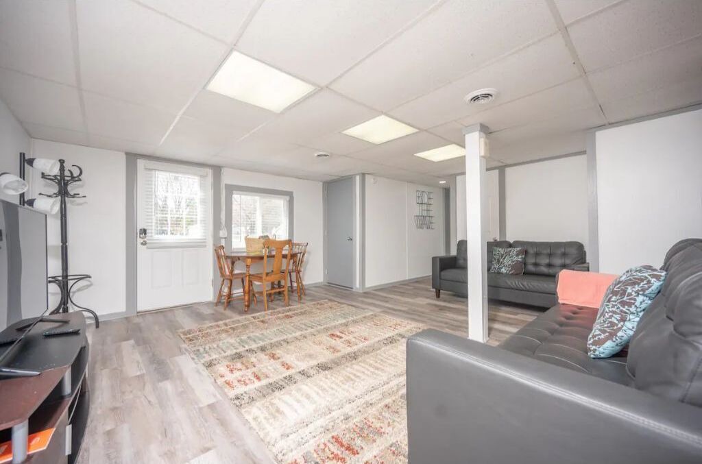 Photo of Livingroom in Houghton Lake