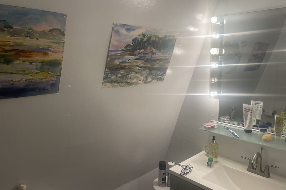 Photo of Bathroom in Marion