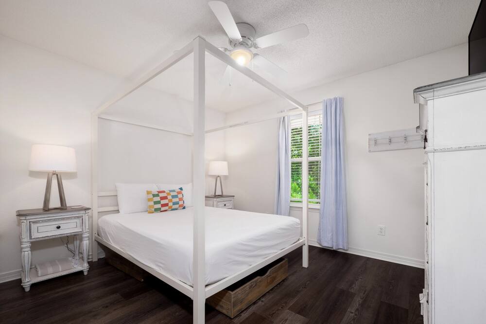 Photo of Bedroom in Spanish Fort