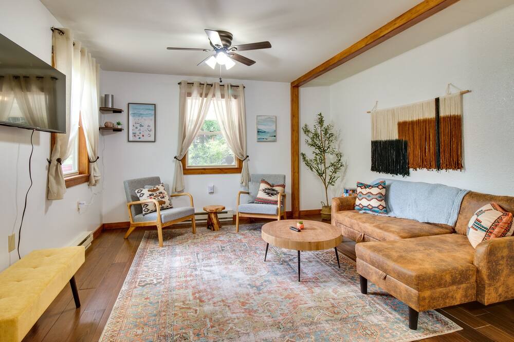Photo of Bedroom in Eminence