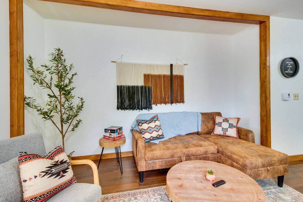 Photo of Livingroom in Eminence
