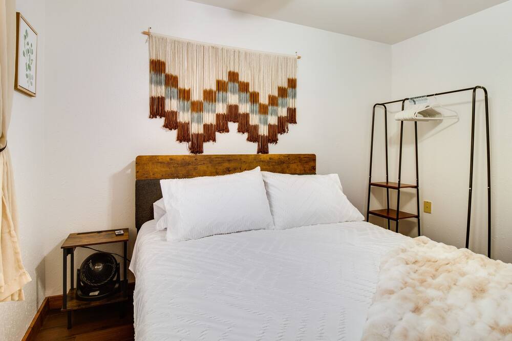 Photo of Bedroom in Eminence