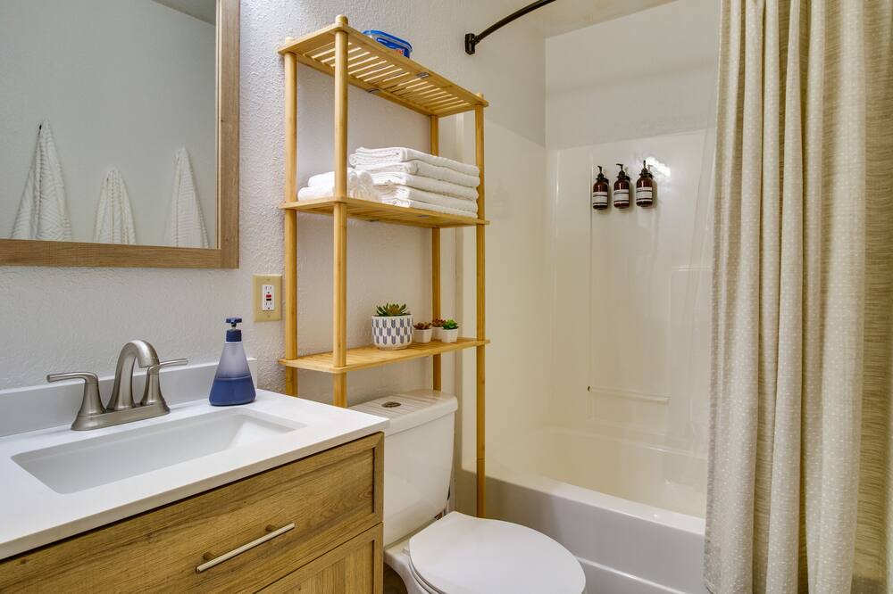 Photo of Bathroom in Eminence