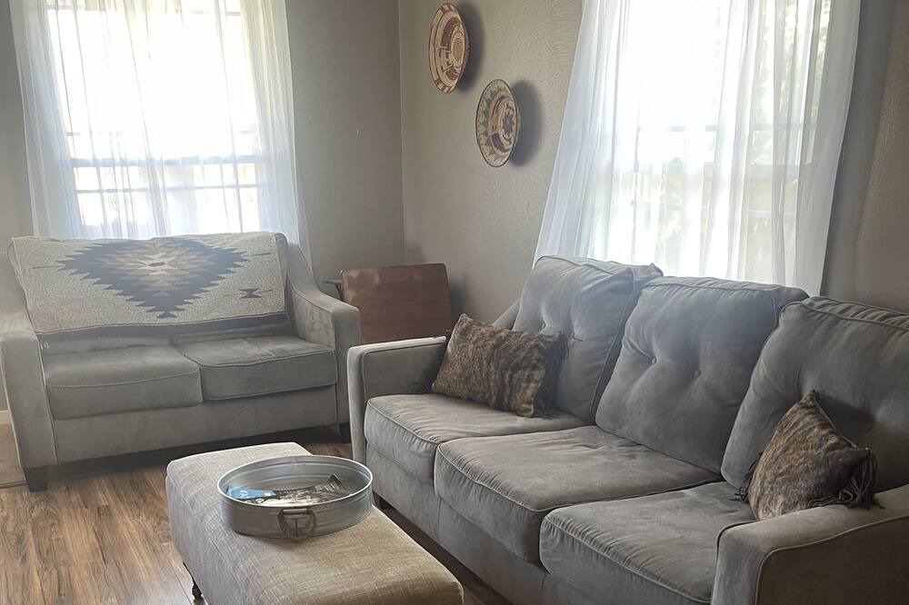 Photo of Livingroom in Fort Sumner