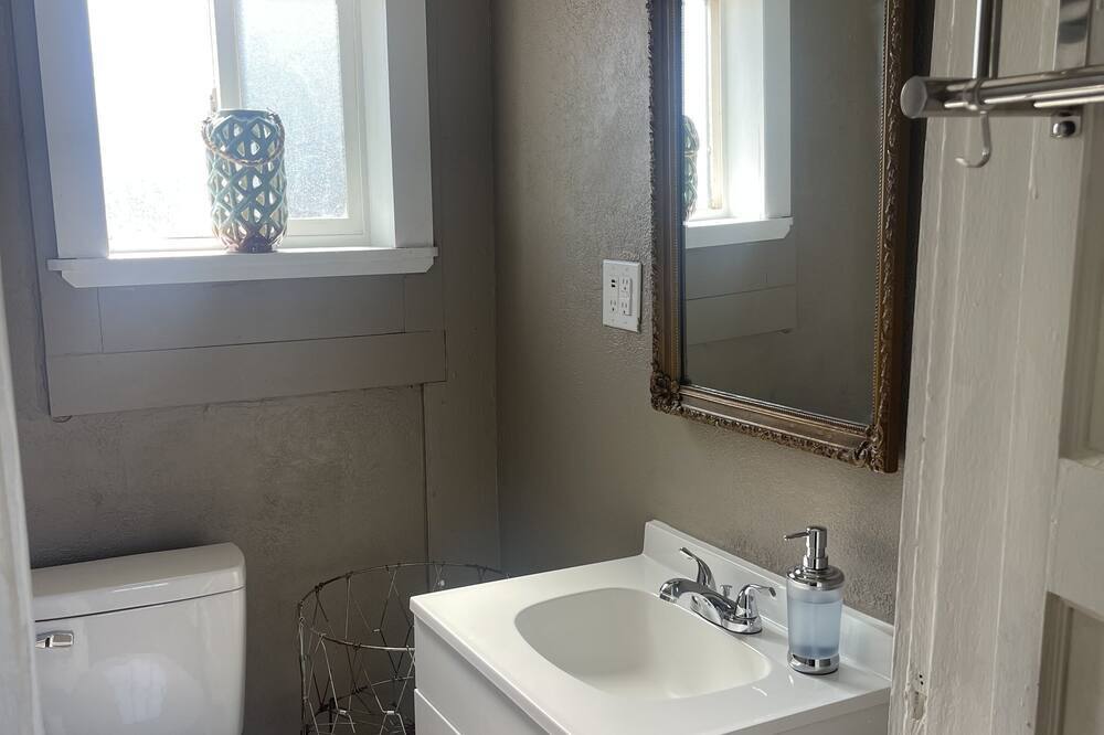 Photo of Bathroom in Fort Sumner