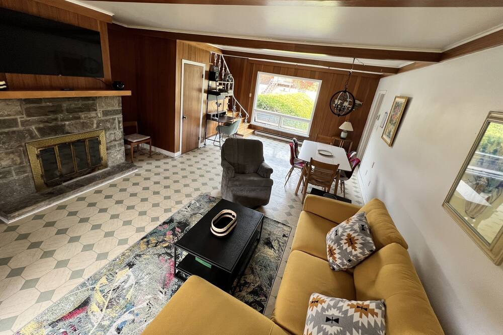 Photo of Livingroom in Pointe-au-Pic