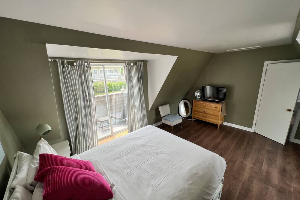Photo of Bedroom in Pointe-au-Pic
