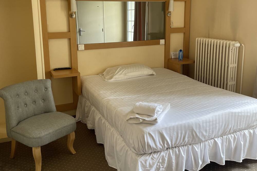 Photo of Bedroom in Chateauneuf-sur-Loire