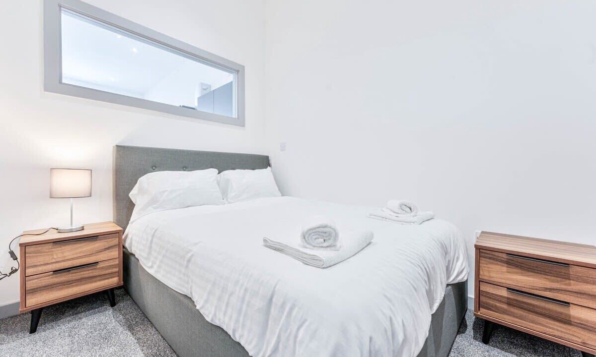 Photo of Bedroom in Brierley Hill