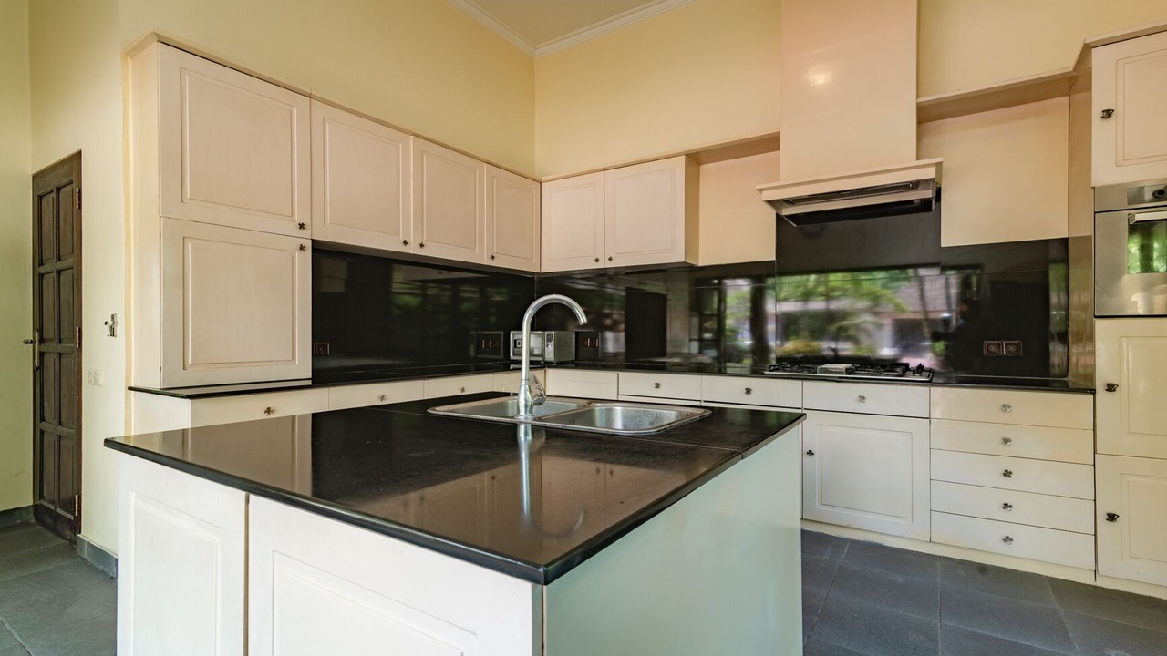 Photo of Kitchen in Bukti