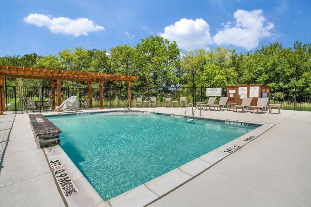 Photo of Outdoor in Denton