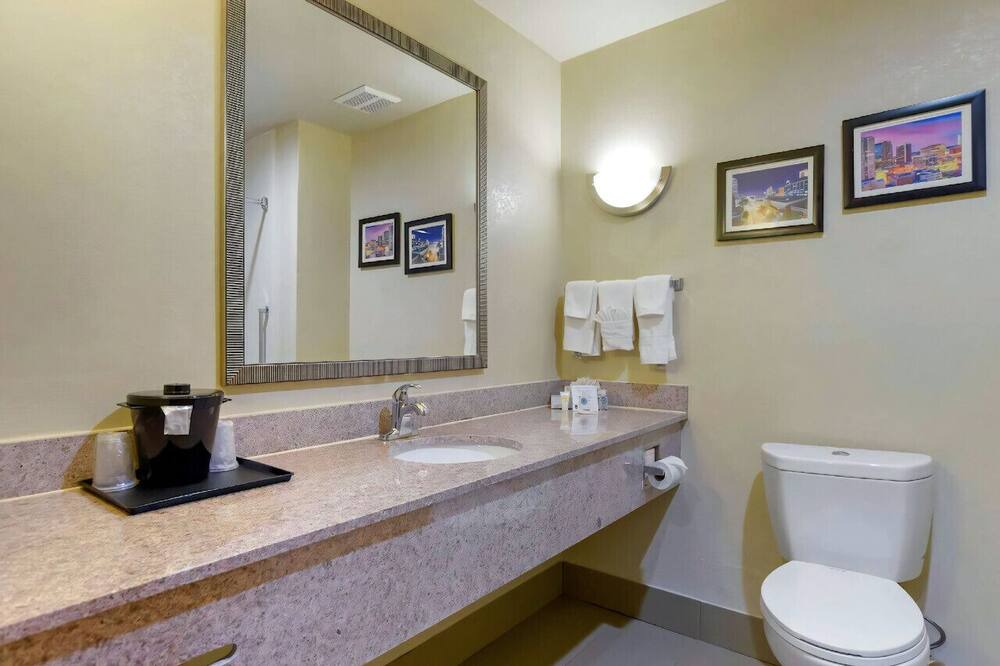 Photo of Bathroom in Fultondale