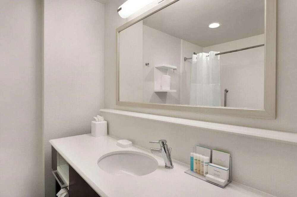 Photo of Bathroom in Gunter Afs