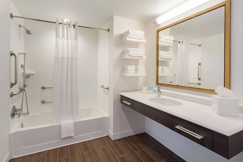 Photo of Bathroom in Newport
