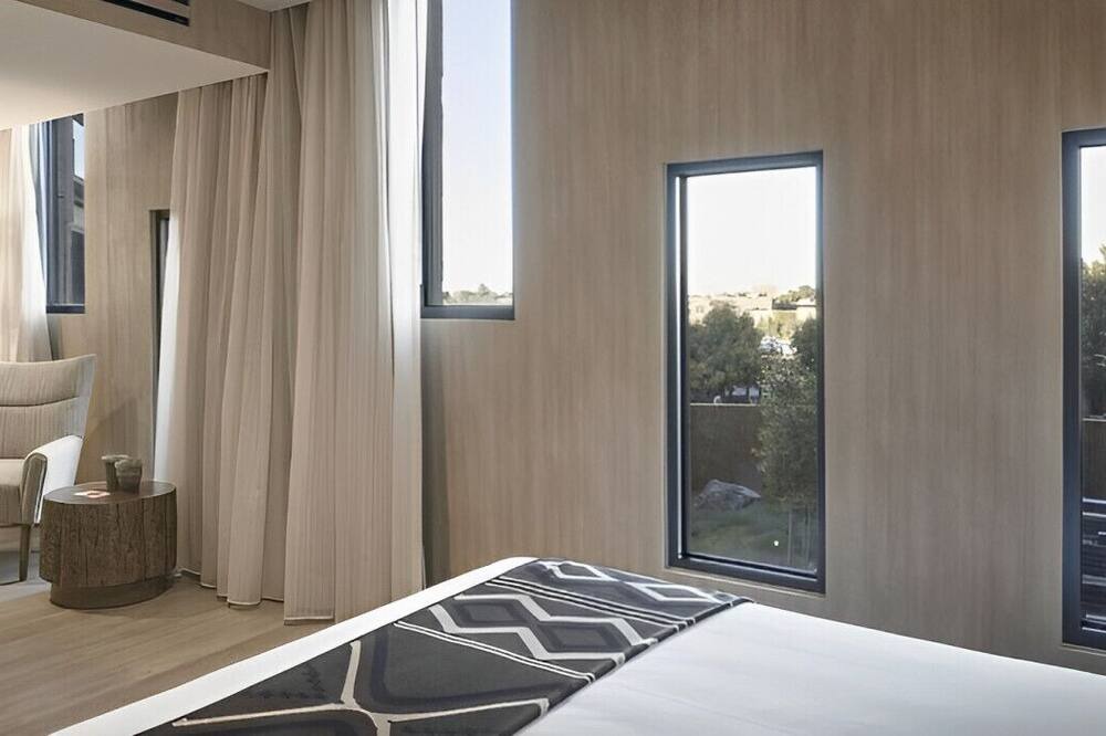 Photo of Bedroom in Sawmill Area