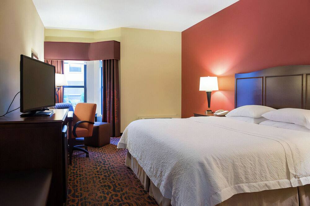 Photo of Bedroom in Bearss Plaza