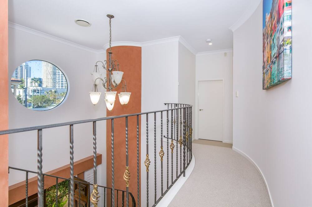 Photo of Others in Main Beach