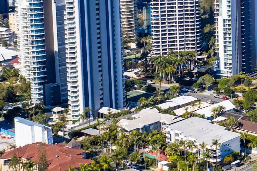 Photo of Bedroom in Main Beach