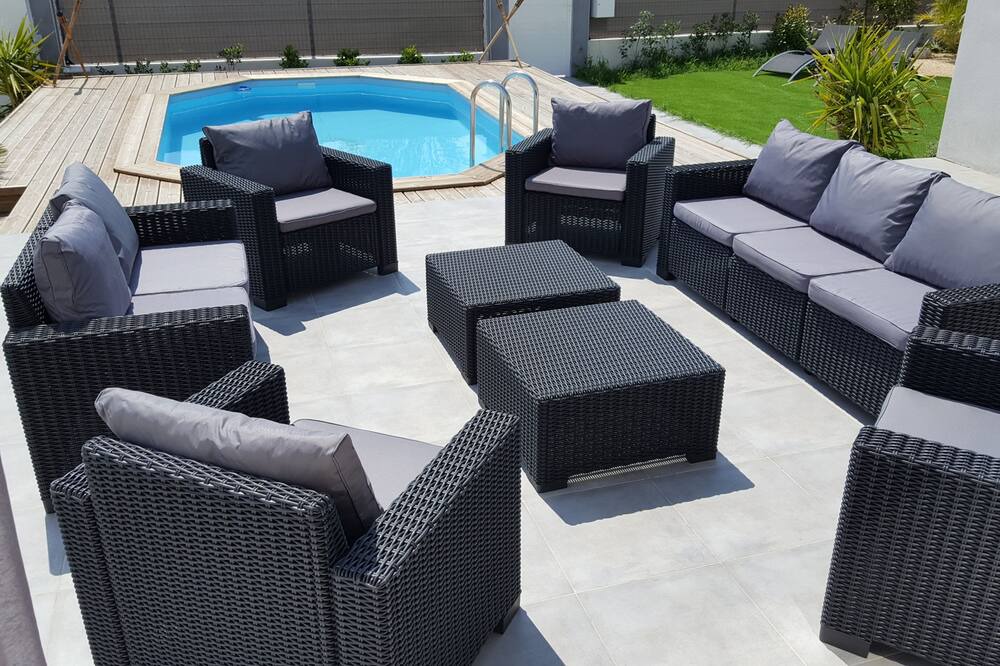 Photo of Outdoor in Rousson
