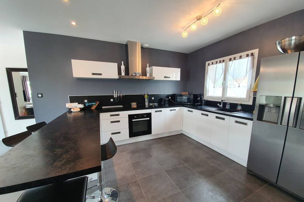 Photo of Kitchen in Rousson
