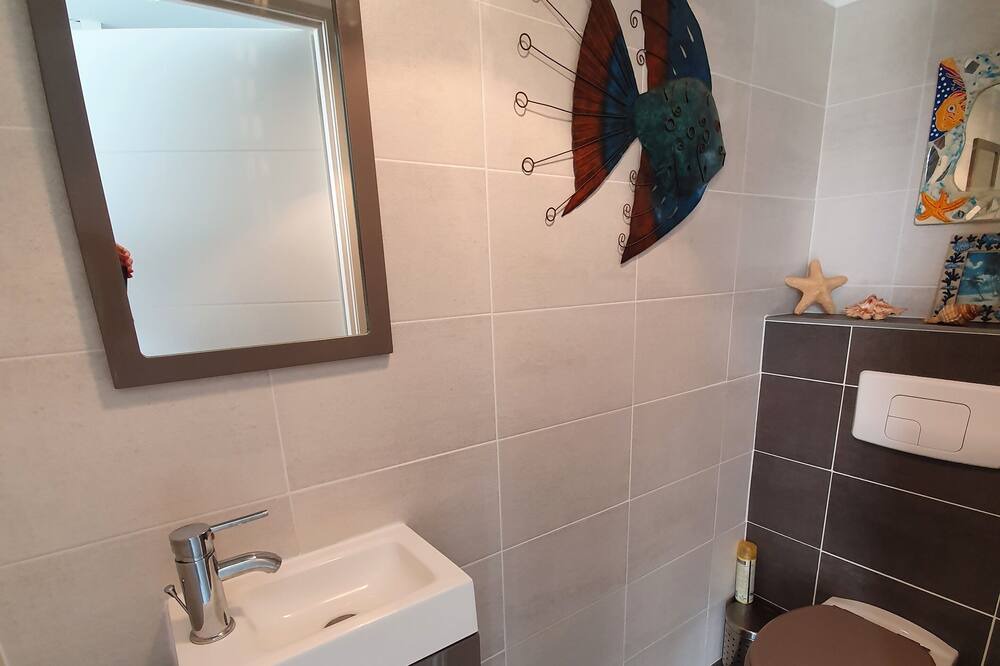 Photo of Bathroom in Rousson