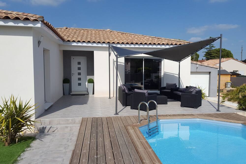 Photo of Outdoor in Rousson
