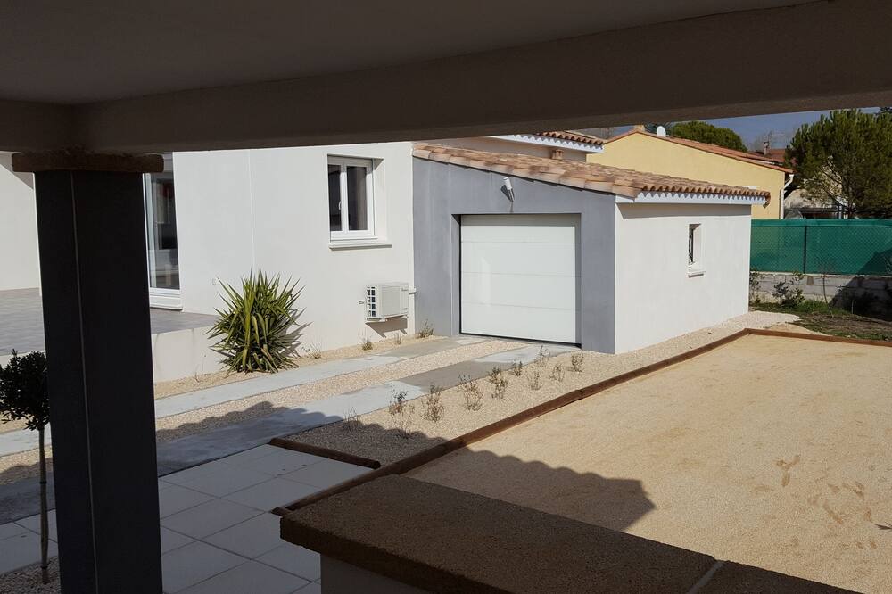 Photo of Outdoor in Rousson