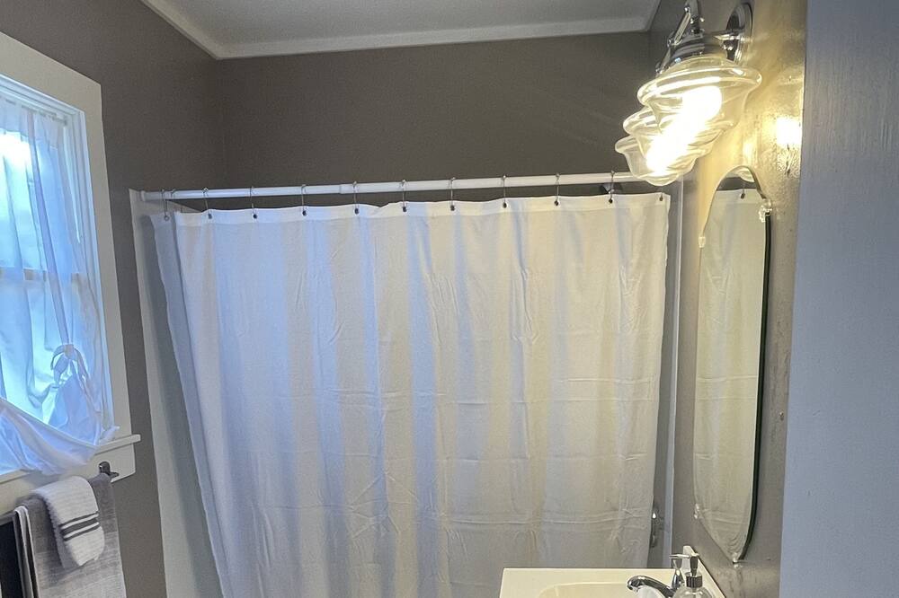 Photo of Bathroom in Fort Sumner