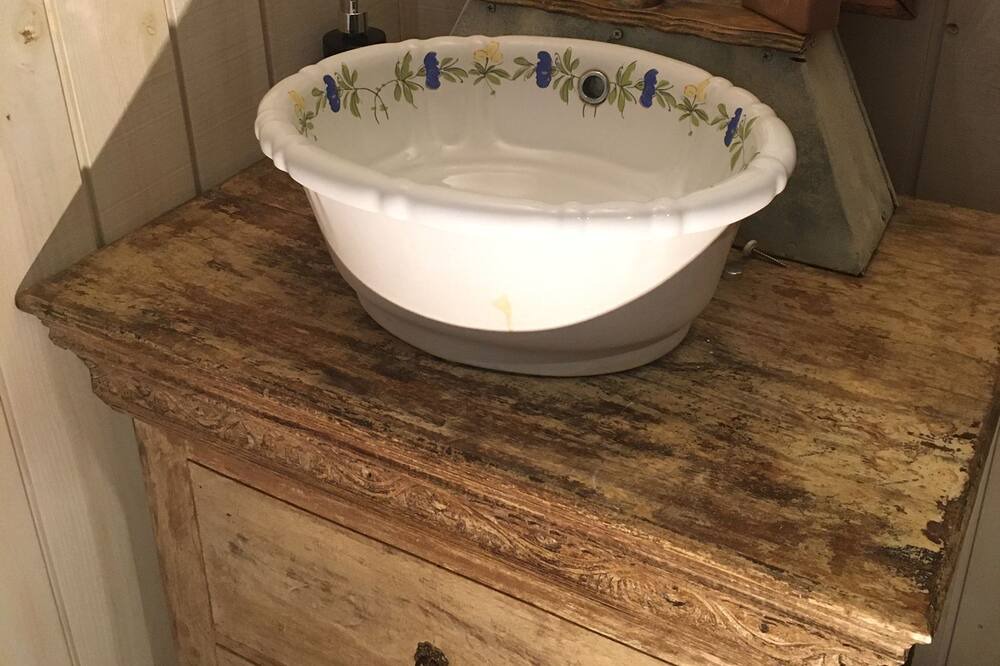 Photo of Bathroom in Les Ponts-de-Ce