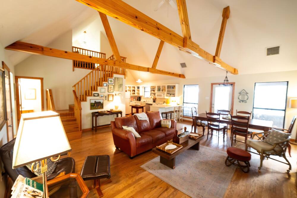 Photo of Livingroom in Morrilton