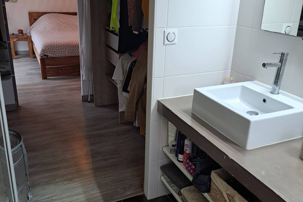 Photo of Bathroom in Nerac