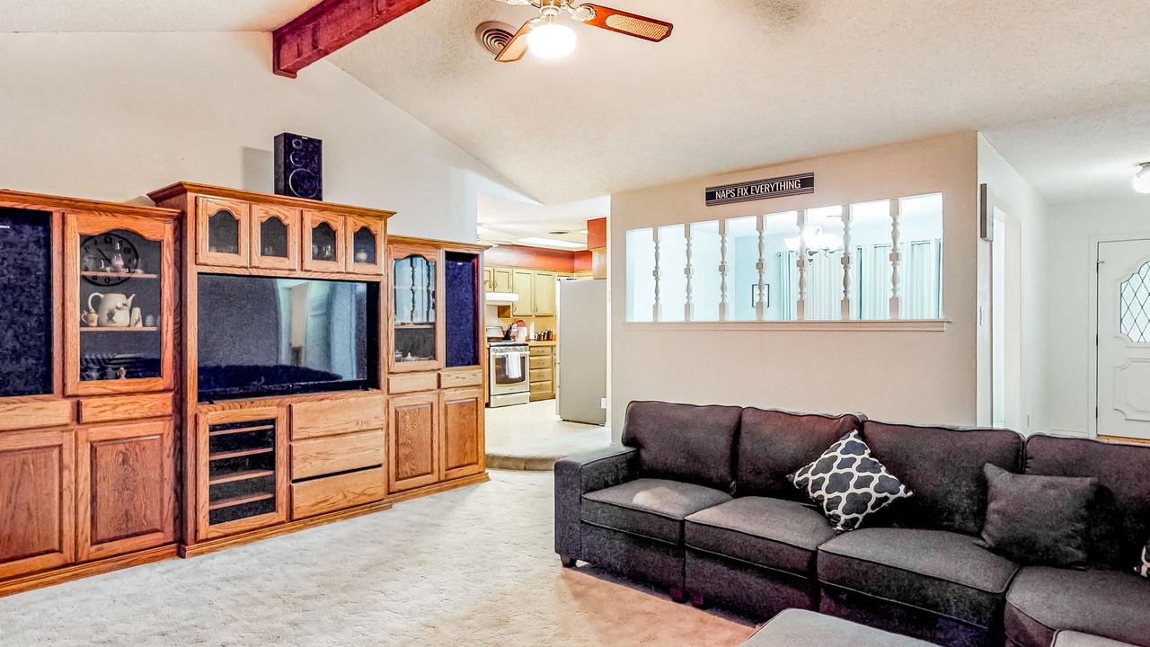 Photo of Livingroom in Pilot Point