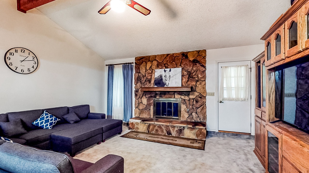 Photo of Livingroom in Pilot Point