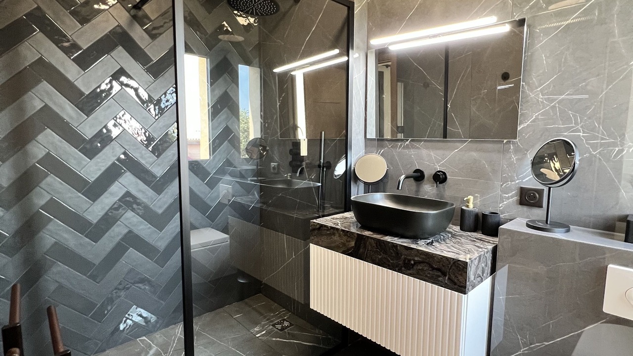 Photo of Bathroom in L'Ile-Rousse