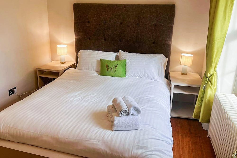 Photo of Bedroom in West Calder