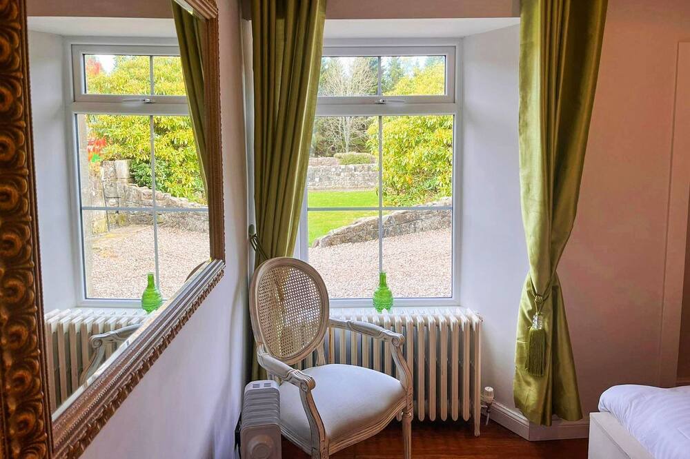 Photo of Others in West Calder