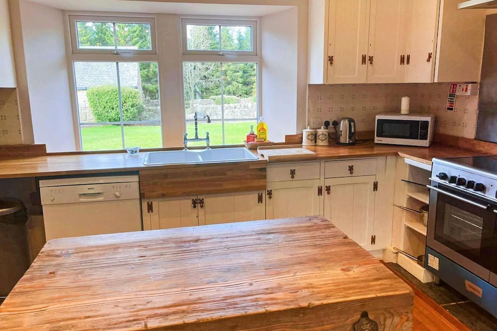 Photo of Kitchen in West Calder