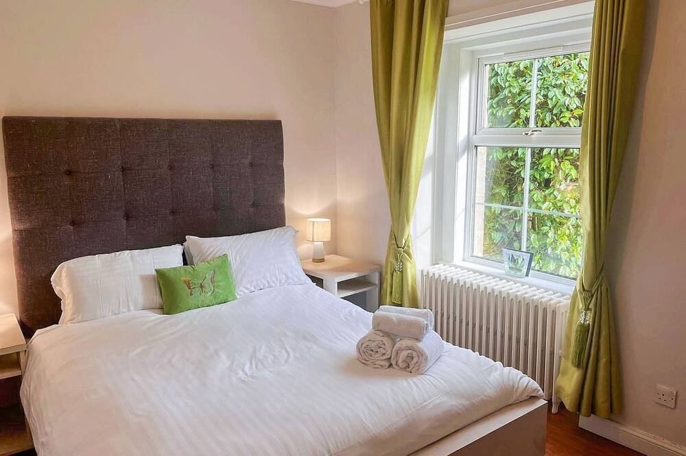 Photo of Bedroom in West Calder