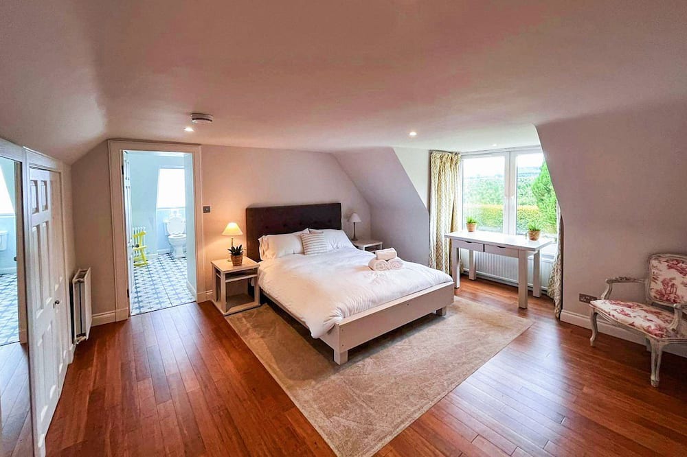 Photo of Bedroom in West Calder