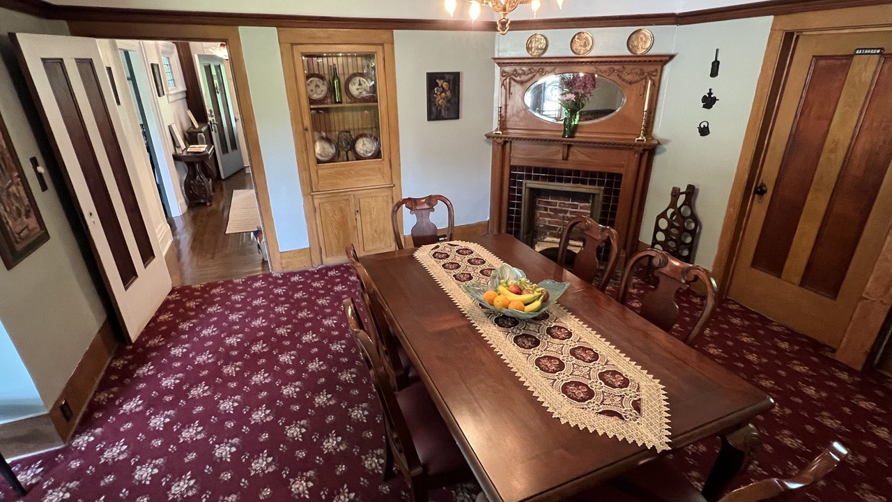 Photo of Livingroom in Meadville