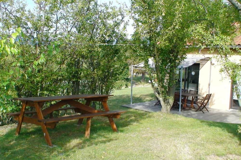 Photo of Outdoor in Quinsonnas