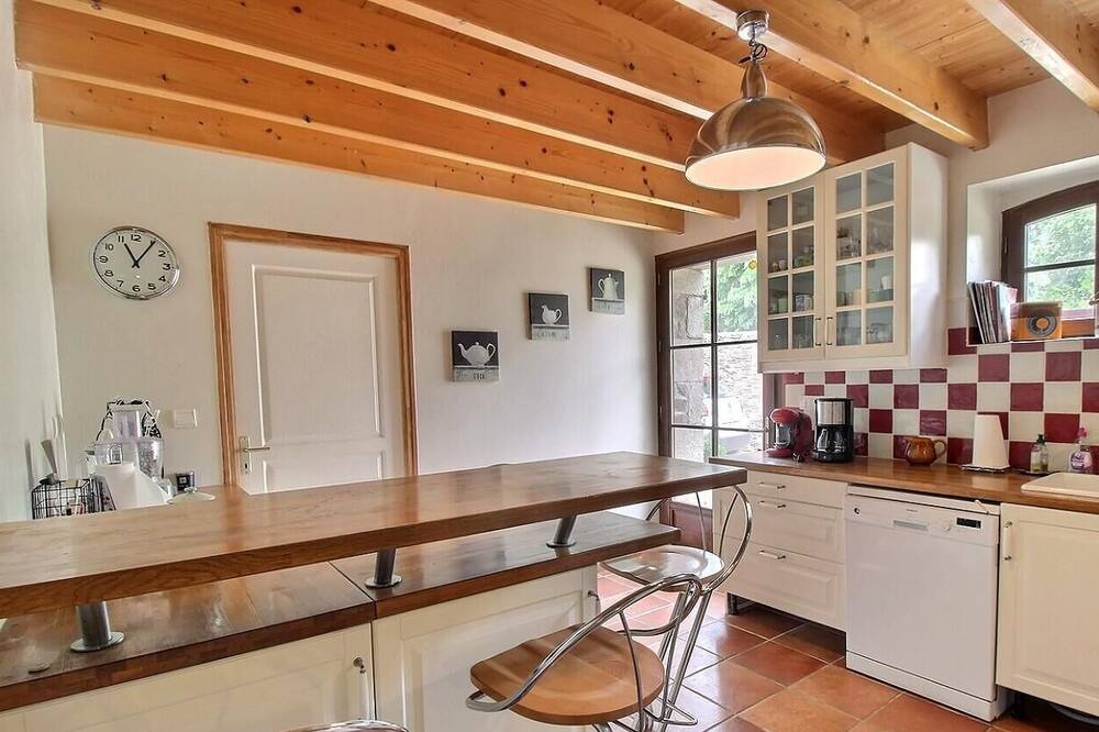 Photo of Kitchen in Plourhan