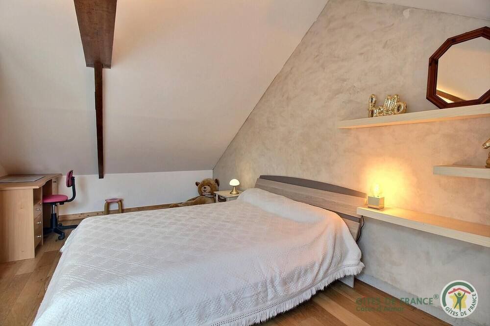 Photo of Bedroom in Plourhan