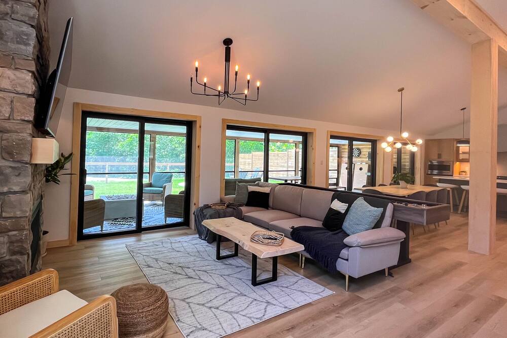Photo of Livingroom in Kingsville