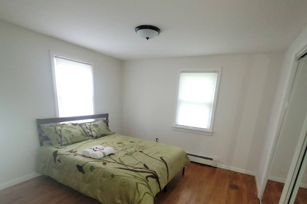 Photo of Bedroom in Montville