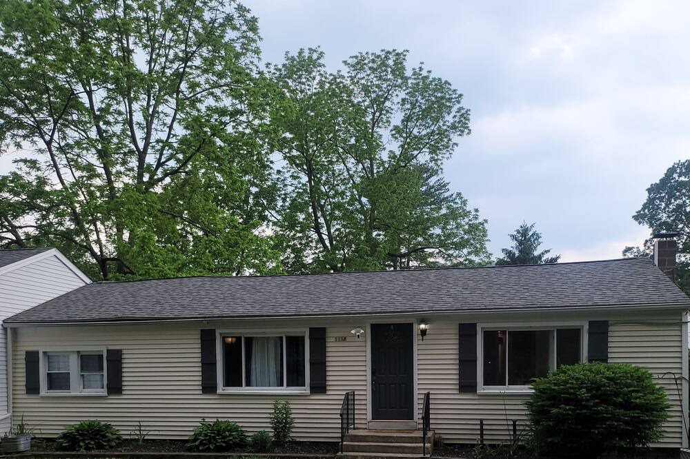 Photo of Outdoor in Montville