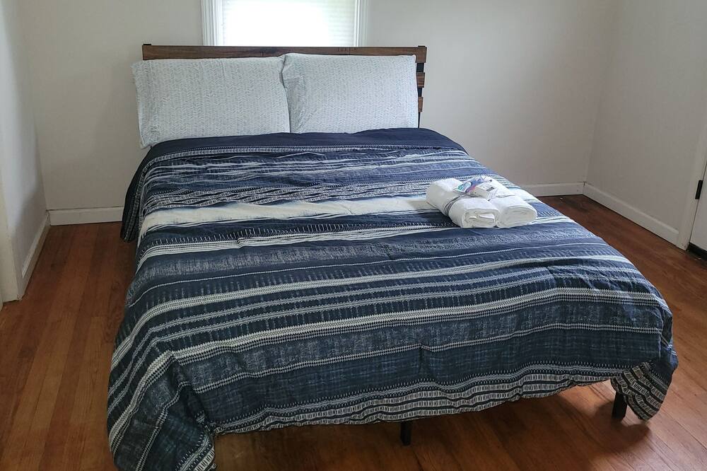 Photo of Bedroom in Montville